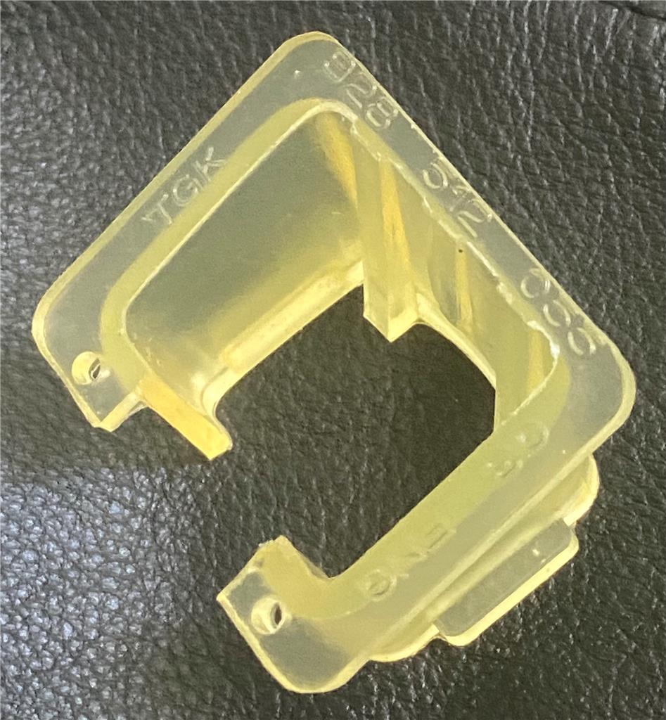 Porsche 928 rear hatch receiver cushion 1978-1992 - Image 3